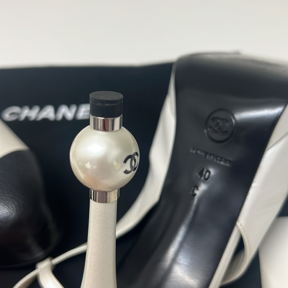 Chanel  shoes. - Picture 8 of 8